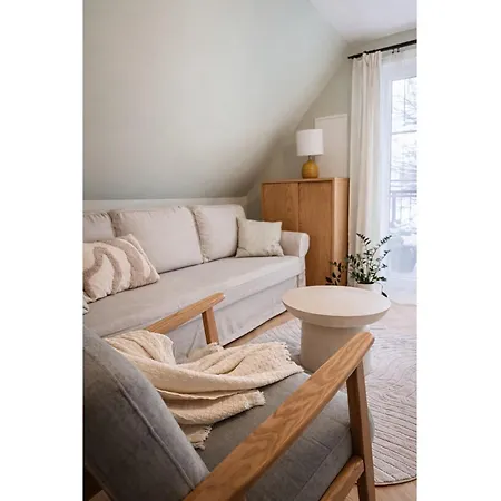 Bewertete 2-zimmer-wohnung Mit Sehr Gut Ausgestatteter Kueche, Netflix Und Gemuetlichem Schlafzimmer In