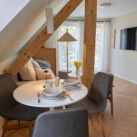 Moderne 2-zimmer-wohlfuehlwohnung Mit Top-kueche & Netflix In
