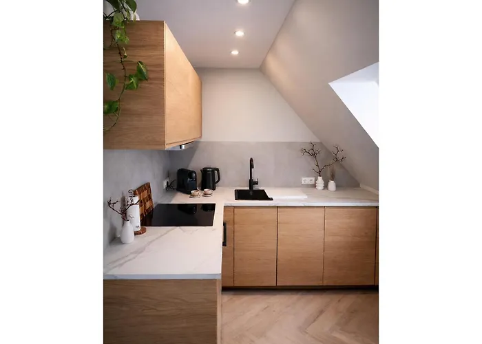 Top Bewertete 2-Zimmer-Wohnung Mit Sehr Gut Ausgestatteter Kueche, Netflix Und Gemuetlichem Schlafzimmer In Hildesheim * Хильдесхайм