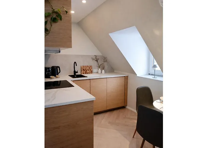 Top Bewertete 2-Zimmer-Wohnung Mit Sehr Gut Ausgestatteter Kueche, Netflix Und Gemuetlichem Schlafzimmer In Hildesheim * Хильдесхайм
