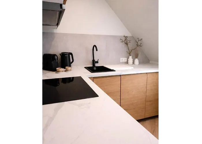 Top Bewertete 2-Zimmer-Wohnung Mit Sehr Gut Ausgestatteter Kueche, Netflix Und Gemuetlichem Schlafzimmer In Hildesheim Апартаменты Хильдесхайм